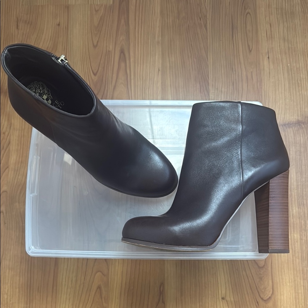 Vince Camuto Black Ankle Booties with Chunky Heels
Soft leather